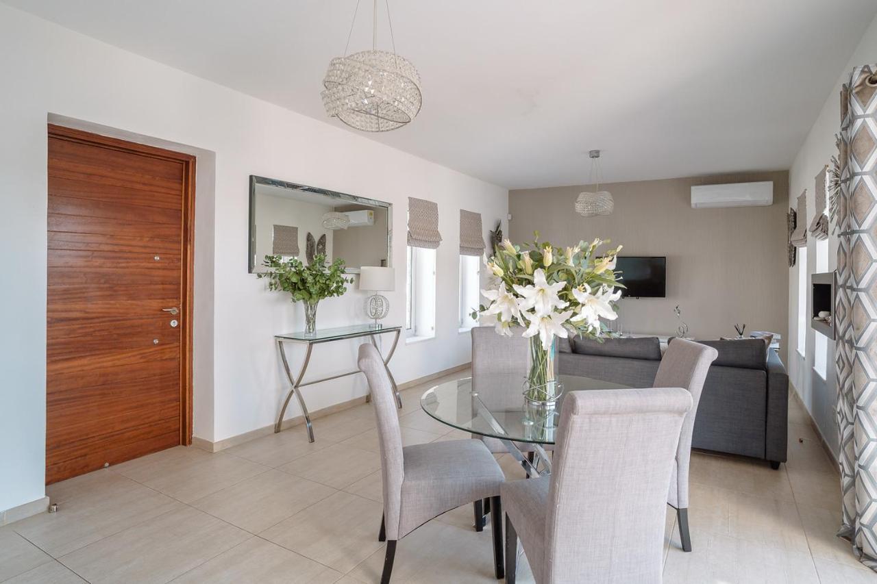 Villa Aquamarine Paphos Extérieur photo